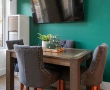 EZliving Dining Table and 4 chairs
