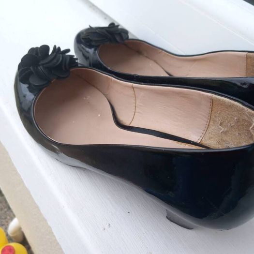 ladies low heel