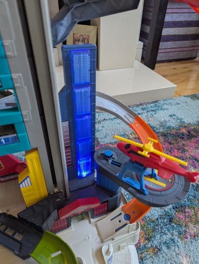 2015 Hotwheels Ultimate Garage Playset