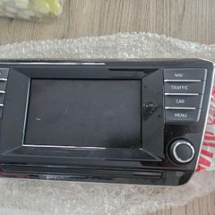 skoda superb B8 radio