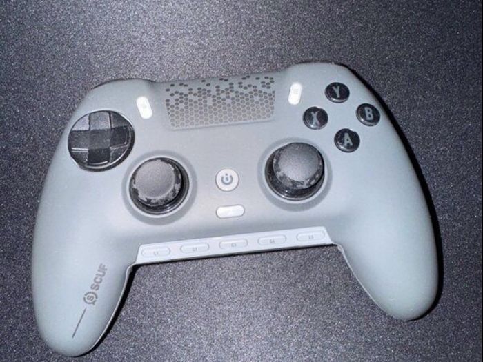 Scuf Envision Pro Controller