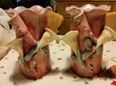 Elderbush Irish pottery 2 Vases.