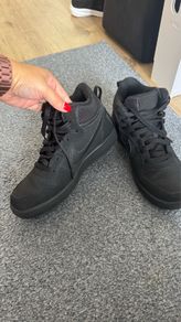 Nike Black size 6