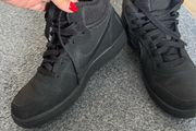 Nike Black size 6