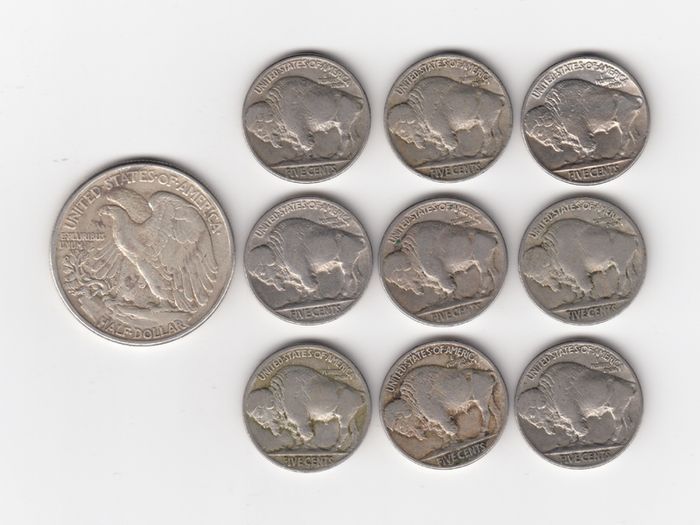 USA, Half Dollar, 1944, 90% silver coin and 9 Indian Head Nickles (no. 490)