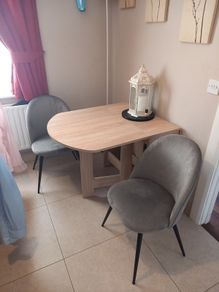 table and chairs