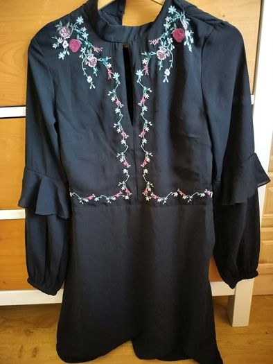 Black Lightweight Floral Detail Dress