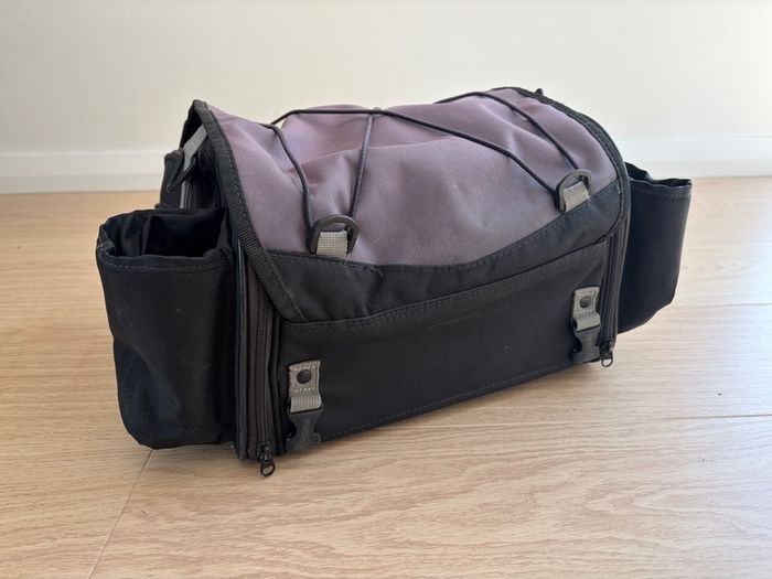 Tanax MotoFizz expandable seat bag/luggage
