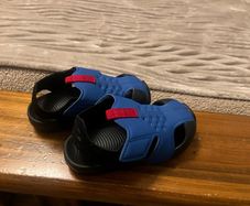 Boys sandals