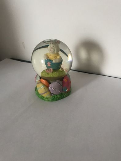 Easter Bunny Snow Globe