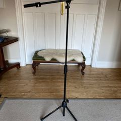 Hercules Mike Stand - unused