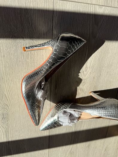 Jimmy Choo