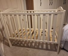 Baby elegance cot