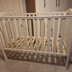 Baby elegance cot