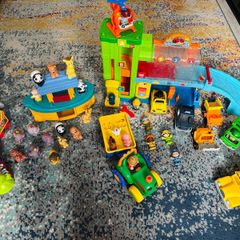 Little people sets and cocomelon bus