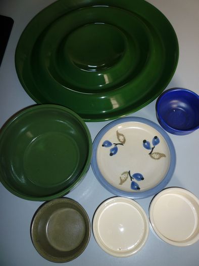 Giant Serving platter, Ramekins, Bowls, Dish. Plate. Moville. 8 ITEMS