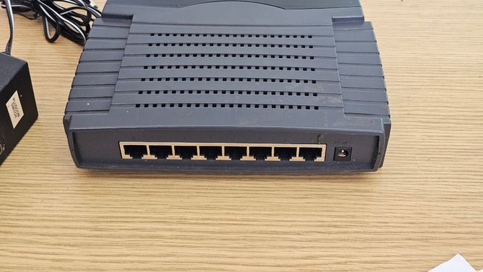 Pluscom 8-Port Gigabit Ethernet Switch Hub N8PG-BCM5398