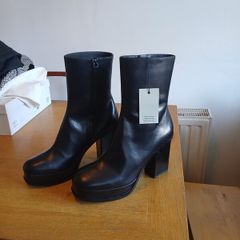 womens boots