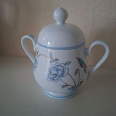 Noritake for Capital Ireland Porcelain Spring Breeze   Lidded Pot