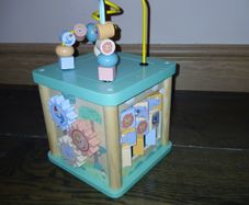 Baby activity cube