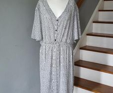 CurveWow polka dot dress, Size 26-28, BNWT