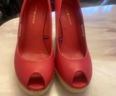 Wedge peep toe shoes