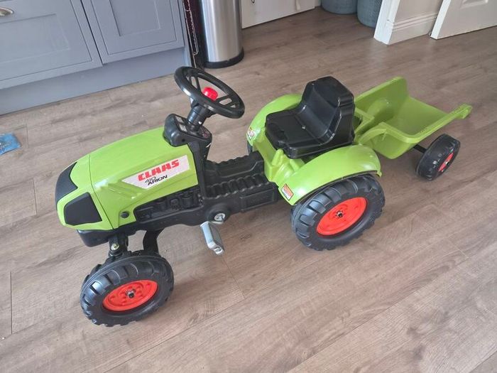 Falk CLAAS Tractor with Trailer