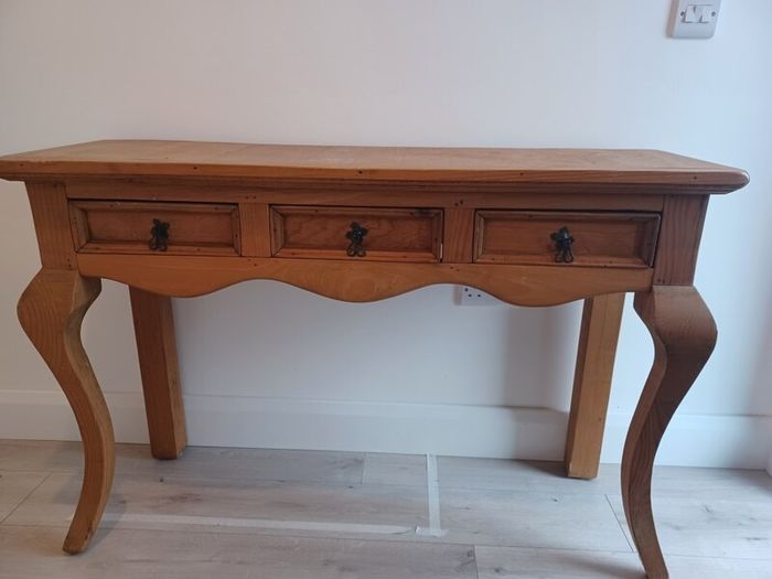 Hall table