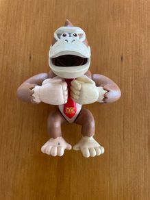 Donkey Kong Chest Beating Figure 1999