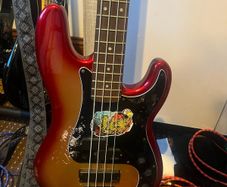 Squier active precision bass