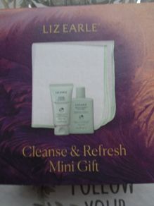 Liz Earle Cleanse and refresh mini gift set, Beauty ,Cleansers,Gift set