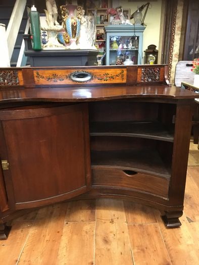 Antiques sidebord