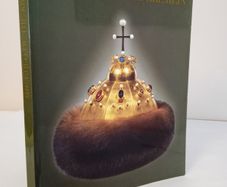 The Gold of the Kremlin Published by the State Museums of The Moscow Kremlin (CP301)
