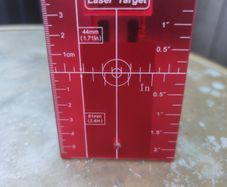 Leica red target plate for lino laser
