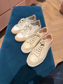 2 pairs axel arigato size 6