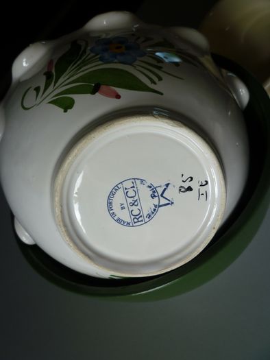 Giant Serving platter, Ramekins, Bowls, Dish. Plate. Moville. 8 ITEMS
