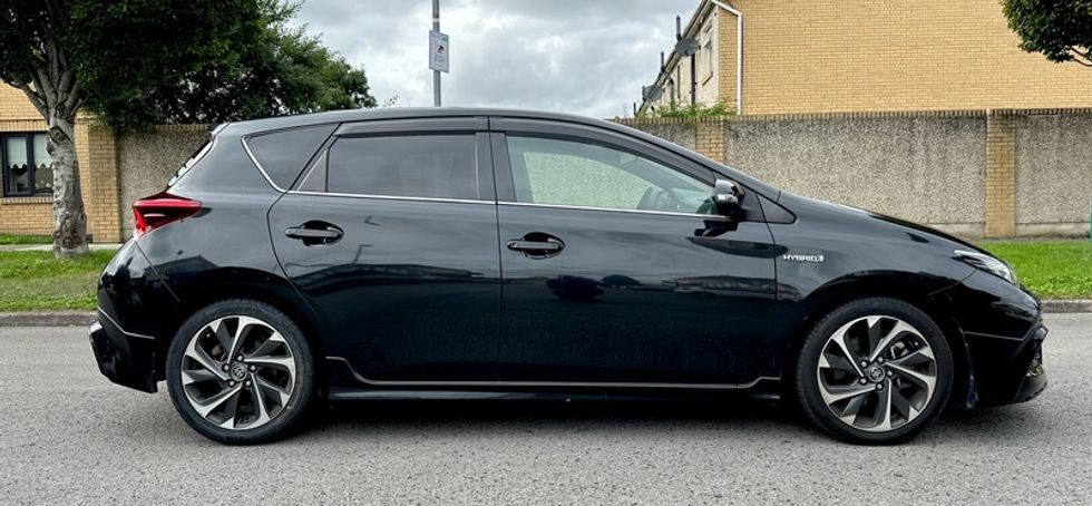 2017 Toyota Auris - Hybrid G Package
