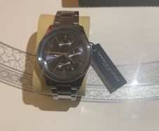 tommy hilfiger watch