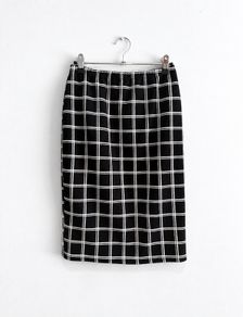 Pre Owned Black & White Grid Check Midi Pencil Skirt