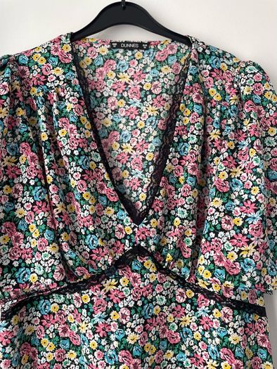 Black floral maxi dress size 12 New without tags