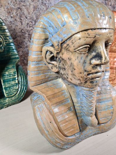 cast concrete Egyptian Pharoah Tutankhamun King Tut statue indoor outdoor ornament garden patio porch conservatory