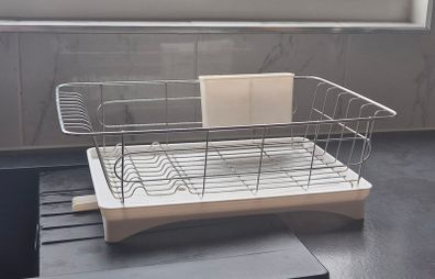 Dish drain