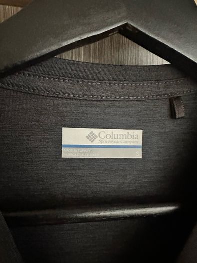 Columbia Top