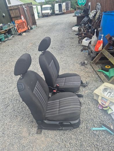 Ford Focus mk2 05-11 3 door flip Forward Seats @ OCG