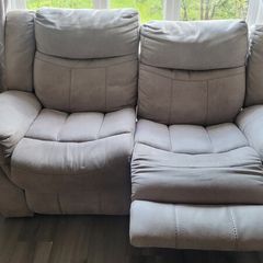 2 seater sofa recliner. Free