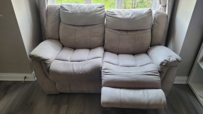 2 seater sofa recliner. Free