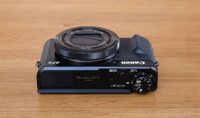 Canon PowerShot G7 X Mark II 20.1 MP Digital Camera