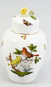 Stunning HEREND lidded vase with rose handle