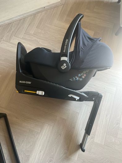 maxi cosi car seat and isofix