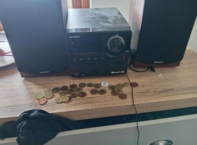 sharp hifi with bluetooth 6 months old